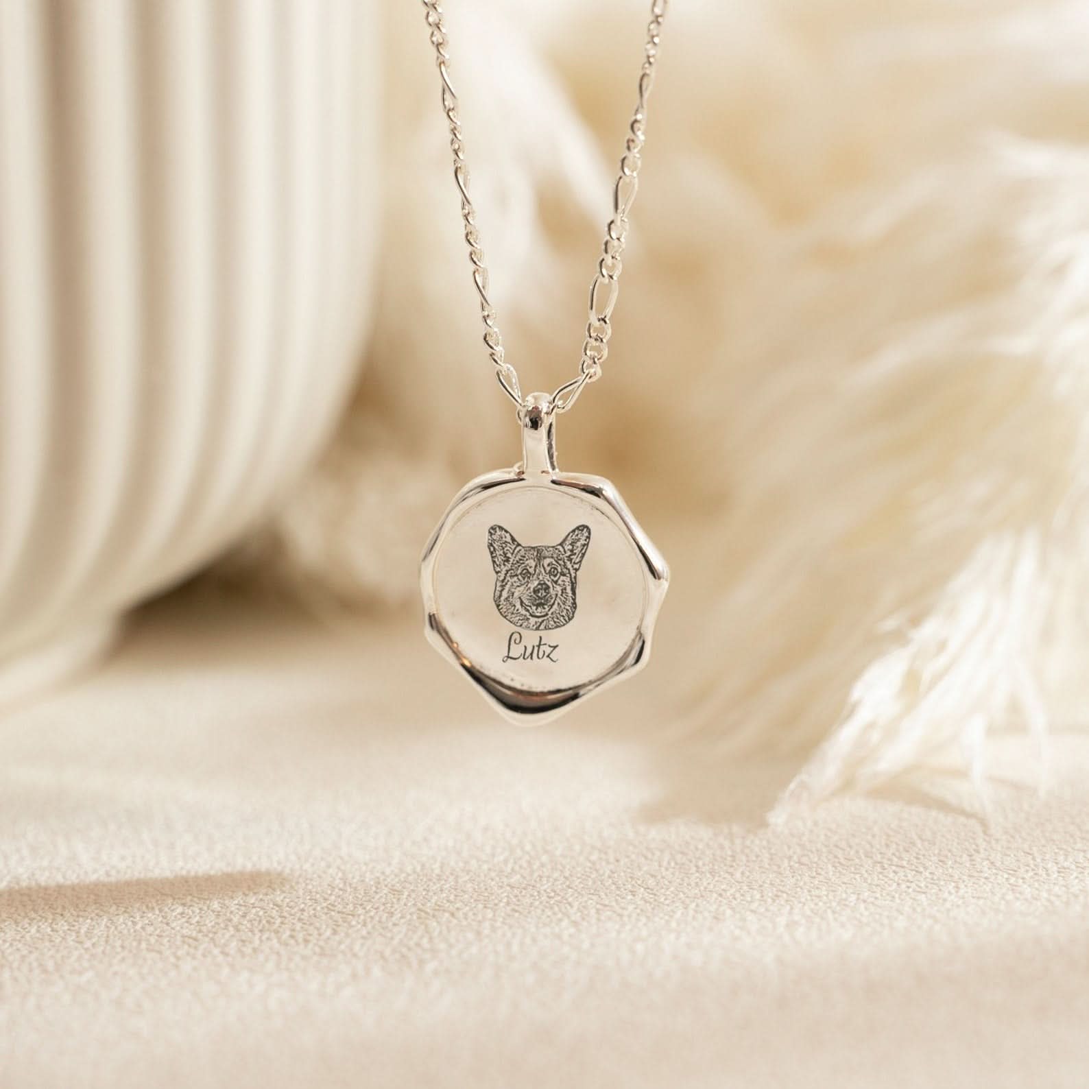 Custom Pet Face Necklace - TailPrints
